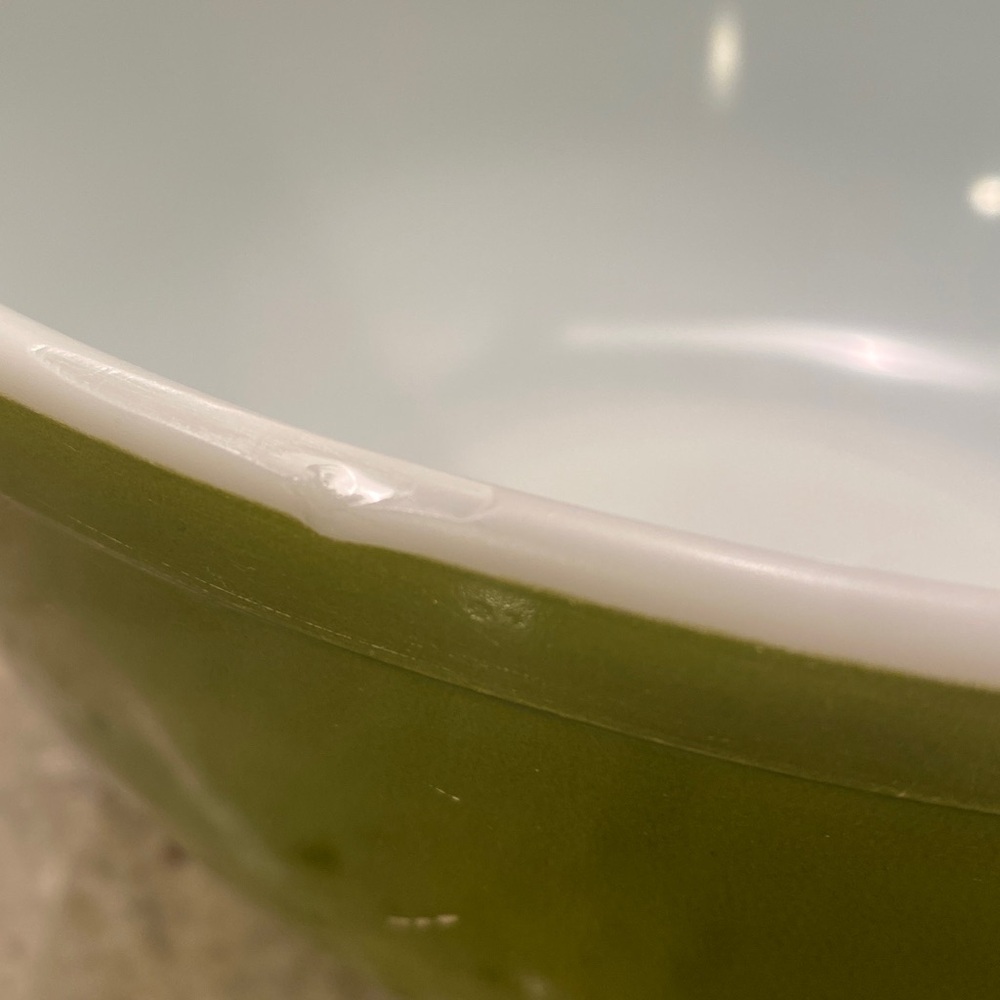 Pyrex mid century modern rare avocado green 404 4 qt mixing bowl - Picture 5 of 5